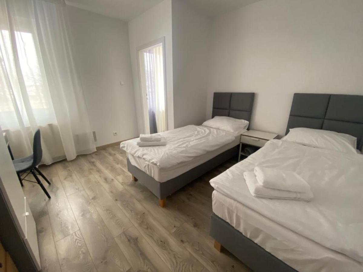 Apartamenty Zatorze 莱什诺 外观 照片